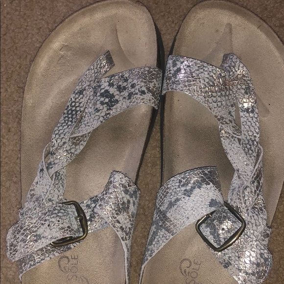Mountain Sole size 9 snakeskin slip on sandals - Picture 7 of 8